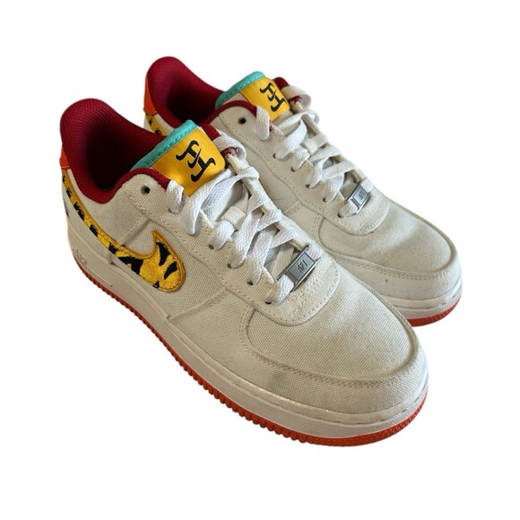 Nike Air Force 1 Low LX Year Of The Tiger White Gold Red DR0148-171 Womens 6.5 - Picture 5 of 13
